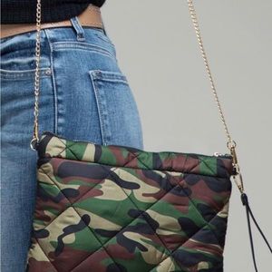 Lightweight camouflage print puffer cross body bag